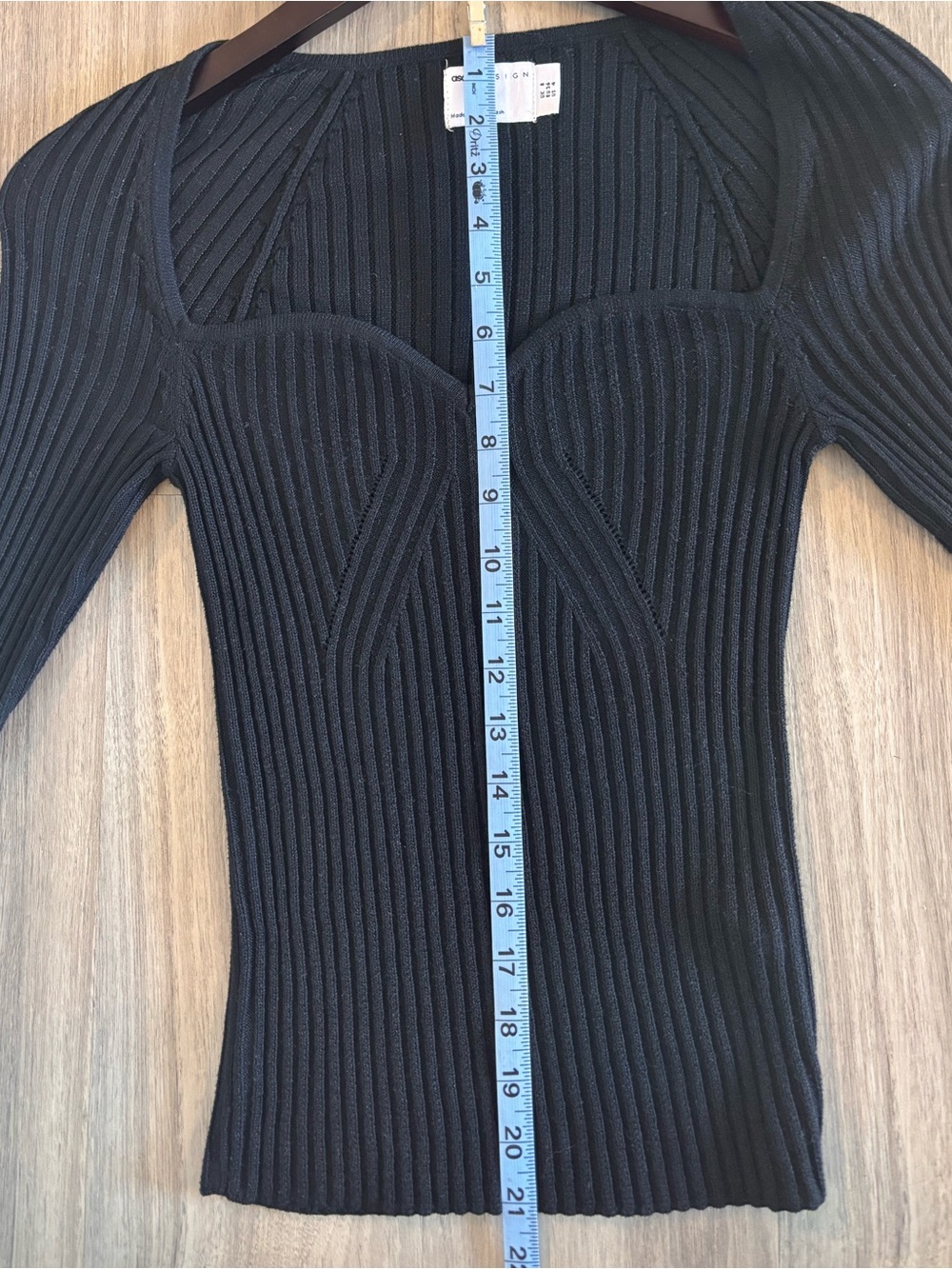 Sweetheart Ribbed Knit Top - Picture 4 of 5